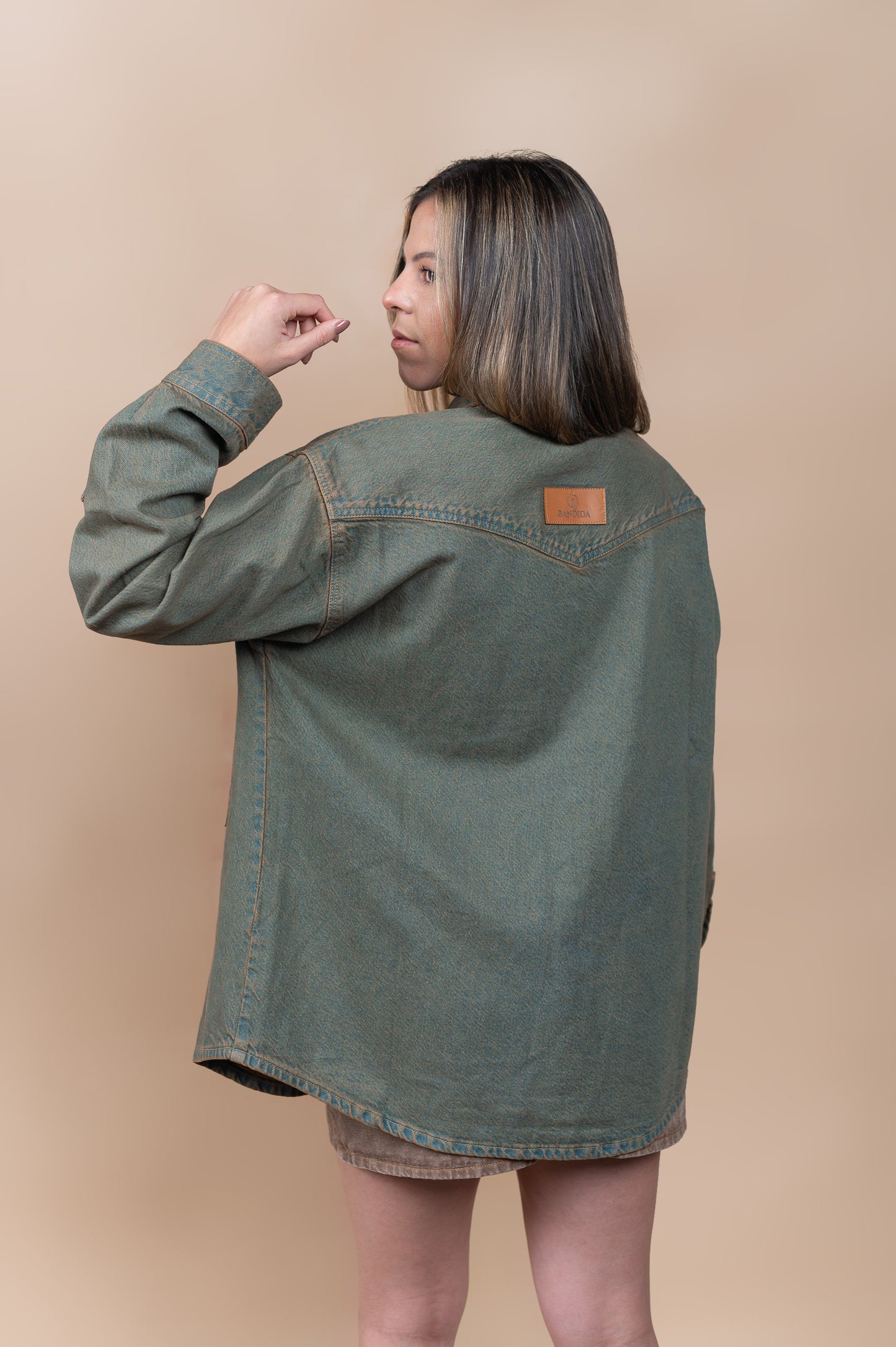 Sobre Camisa Oversize Luna