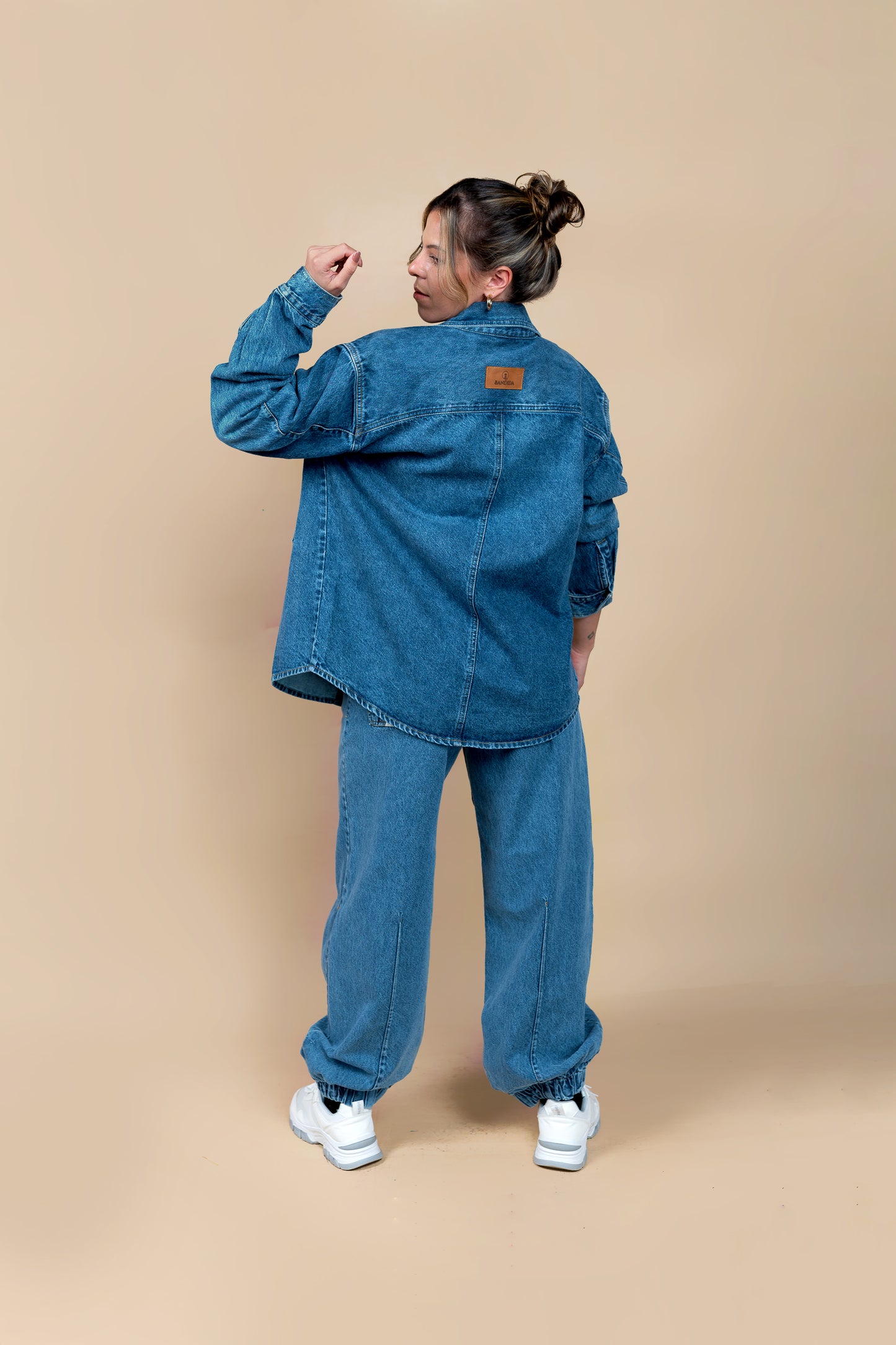 Sobre Camisa Oversize Mishi